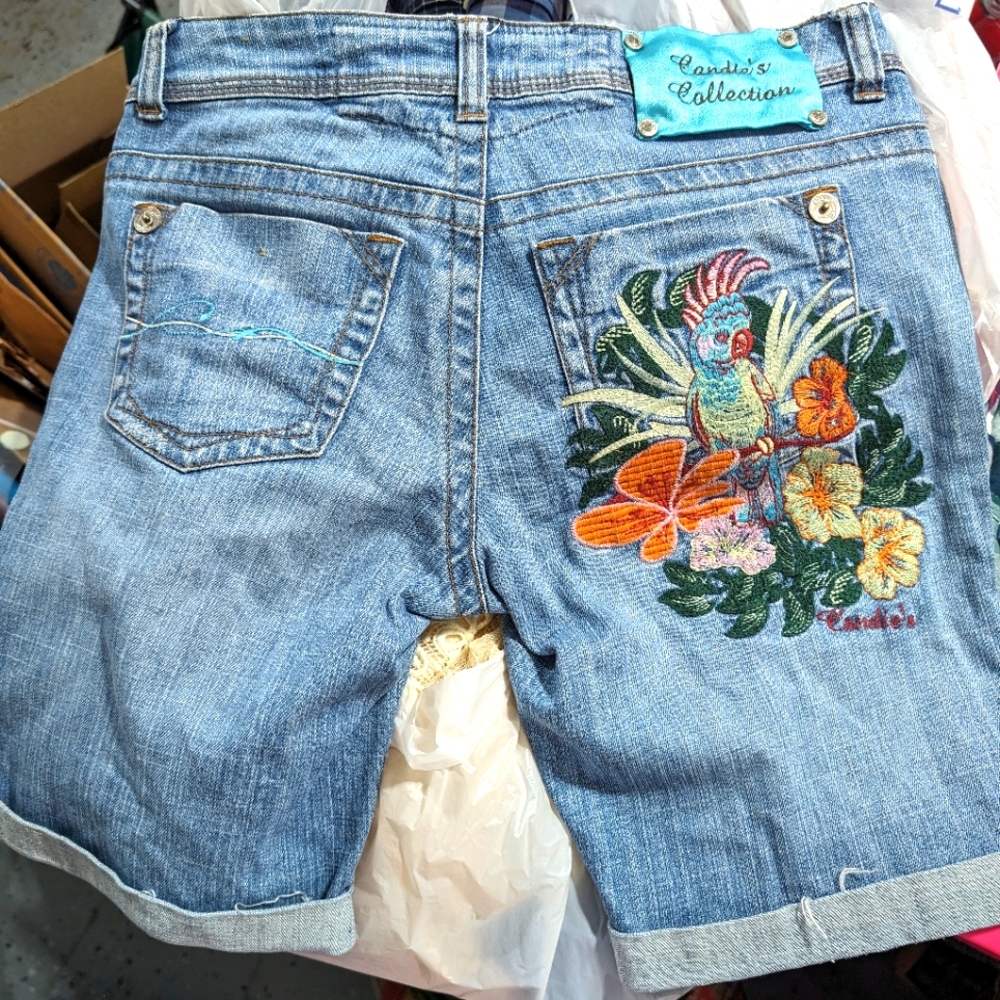 Candie's Collection Bird Parrot Embroidered Bermuda Shorts Size 3
